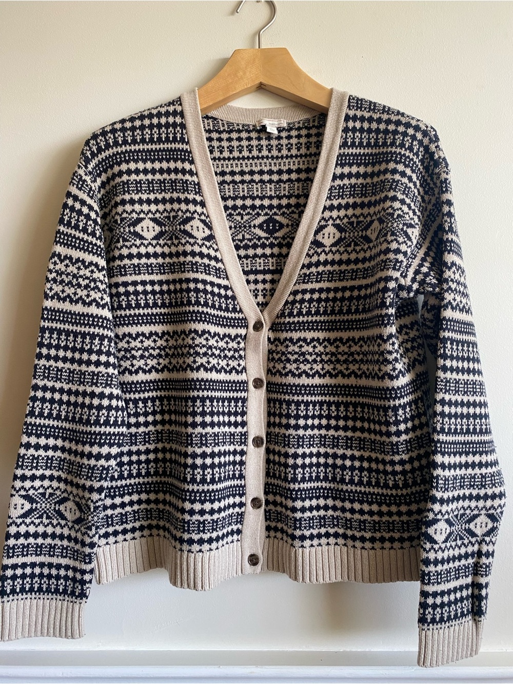 GAP Fair Isle Pattern Knit Cardigan Sweater Beige & Black V-Neck Button Front
